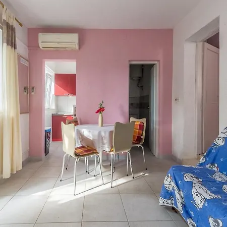 Apartments By The Sea Businci, Ciovo - 7560 Trogir